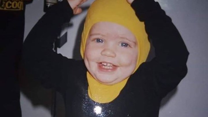 Αναγνωρίζετε το κοριτσάκι; Είναι πρωταγωνίστρια στις Άγριες Μέλισσες – ΦΩΤΟ