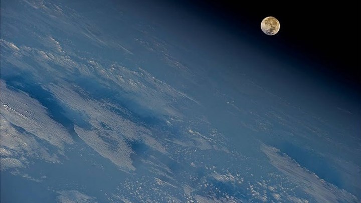 “Παγωμένη Πανσέληνος”: Το τελευταίο ολόγιομο φεγγάρι της δεκαετίας – Η σημειολογία και η παγανιστική προέλευση
