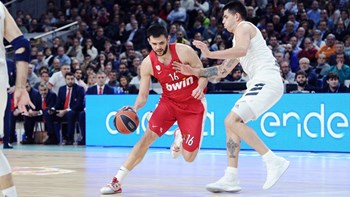 Ρεάλ – Ολυμπιακός 72-48 (30′)