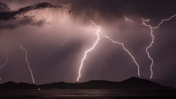 Κακοκαιρία: Η “Διδώ” φεύγει ο “Ετεοκλής” έρχεται με χιόνια – Πού θα είναι πιο έντονα τα φαινόμενα – ΒΙΝΤΕΟ