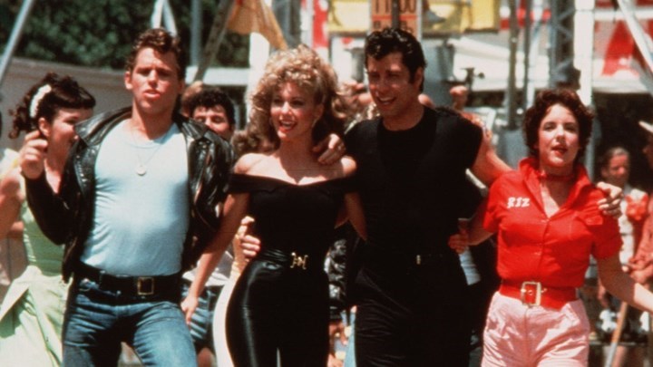 Grease: Δείτε την Ολίβια Νιούτον-Τζον και τον Τζον Τραβόλτα ξανά ως Σάντι και Ντάνι – ΦΩΤΟ