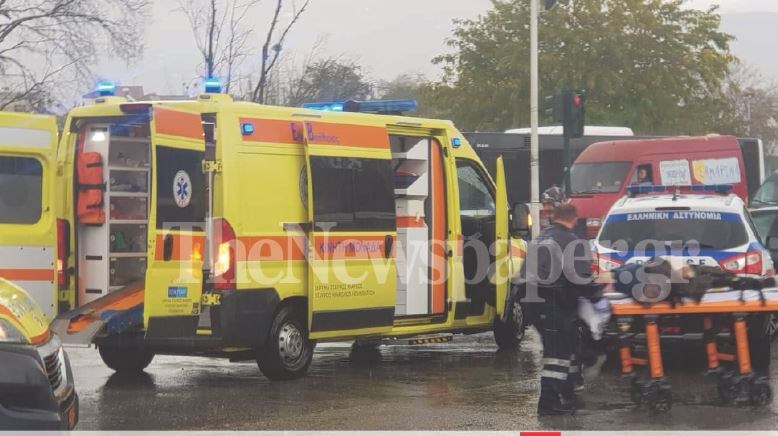 Βόλος: Νταλίκα παρέσυρε και τραυμάτισε θανάσιμα πεζή – Προσοχή σκληρές εικόνες