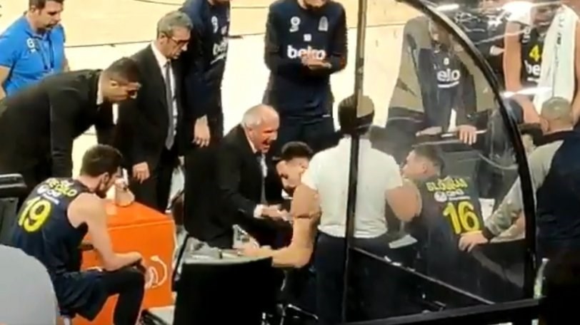 Ομπράντοβιτς: Ξέσπασε στο… πινακάκι και τον Σλούκα – ΒΙΝΤΕΟ