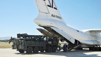 Τσαβούσογλου: Οι S-400 είναι ζωτικής σημασίας για την Τουρκία – Θα απαντήσουμε αν επιβληθούν κυρώσεις από τις ΗΠΑ