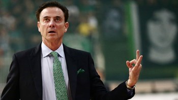 Πιτίνο: Απόφαση-παρωδία – Στα 42 χρόνια ως προπονητής δεν το έχω ξαναδεί