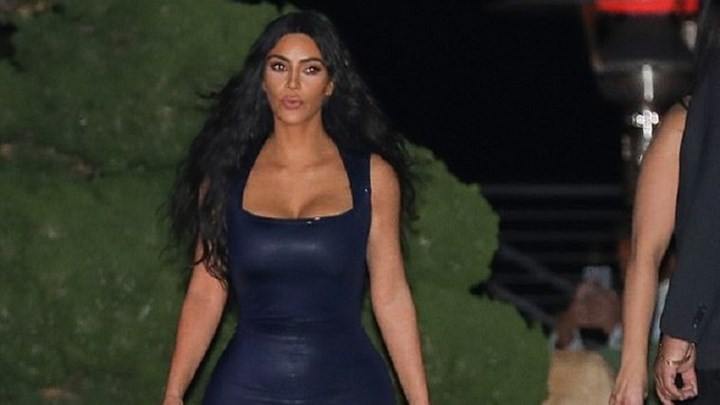 Το μίνι φόρεμα της Κιμ Καρντάσιαν “άναψε” φωτιές – ΦΩΤΟ