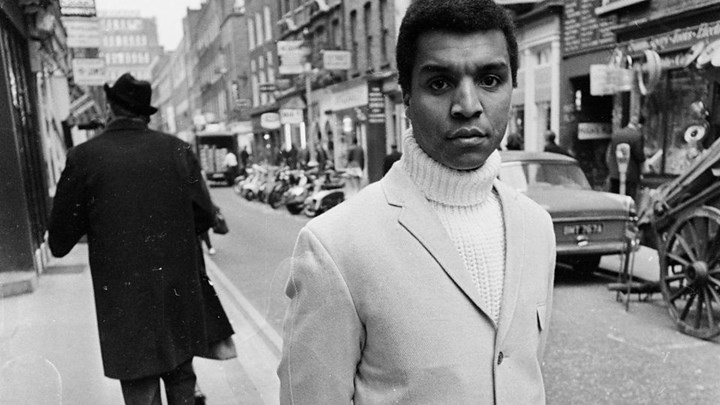 Πέθανε γνωστός τραγουδιστής της ποπ – ΦΩΤΟ – ΒΙΝΤΕΟ