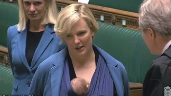 Βρετανία: Με τα μωρά τους στην ορκωμοσία της Βουλής – ΦΩΤΟ – BINTEO