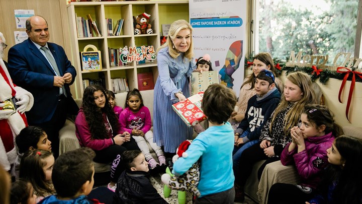 Επίσκεψη αγάπης σε άπορες οικογένειες – ΦΩΤΟ