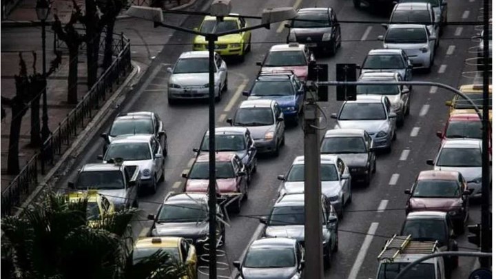 Τροχαία: Έκτακτα μέτρα για τις γιορτές – Πότε θα τεθούν σε ισχύ