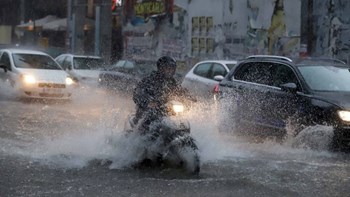 Καιρός: Έκτακτο δελτίο επιδείνωσης – Έρχονται καταιγίδες και θυελλώδεις άνεμοι