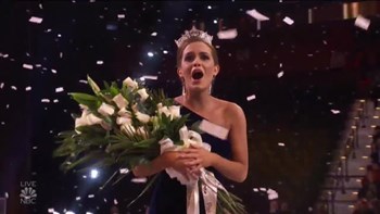 Μία βιοχημικός από τη Βιρτζίνια κέρδισε το στέμμα της Μις Αμερική – ΦΩΤΟ – ΒΙΝΤΕΟ