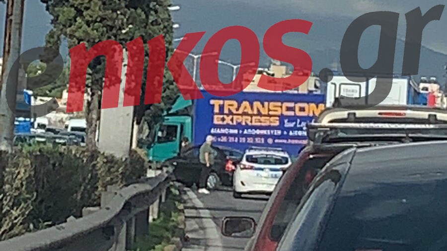 Οι πρώτες ΦΩΤΟ από το τροχαίο στον Κηφισό – Ουρές χιλιομέτρων