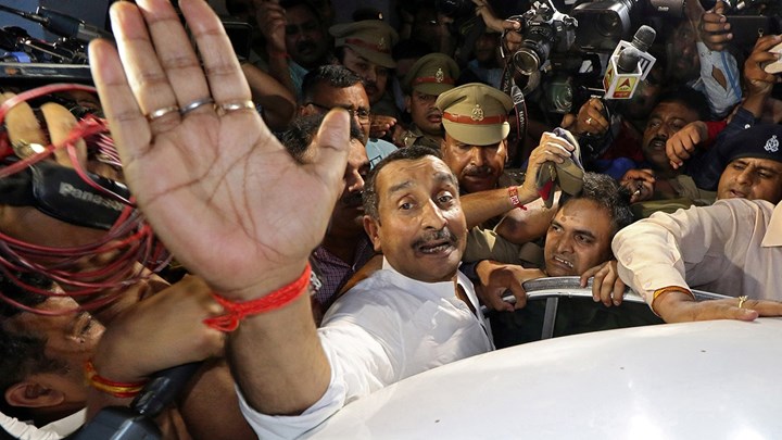 Ινδία: Ισόβια για πρώην βουλευτή επειδή βίασε ανήλικη