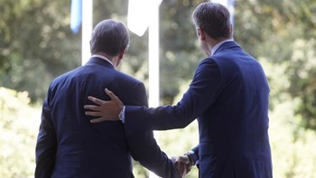 Επικοινωνία Αναστασιάδη-Μητσοτάκη: Συντονισμένη διπλωματική αντεπίθεση κατά της Τουρκίας