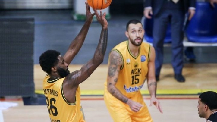 Το τηλεφώνημα του Ιτούδη στον Σαντ-Ρος και η αντίδραση της ΑΕΚ