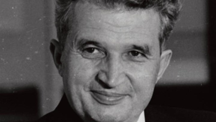 Στο σφυρί το κυνηγετικό τζιπ του Τσαουσέσκου – ΦΩΤΟ