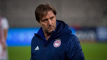 «Βράζουν» στον Ολυμπιακό – Δεν κάνουν δηλώσεις προπονητής και ποδοσφαιριστές