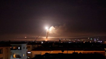 Συρία: Η αντιαεροπορική άμυνα αναχαίτισε πυραύλους από το Ισραήλ