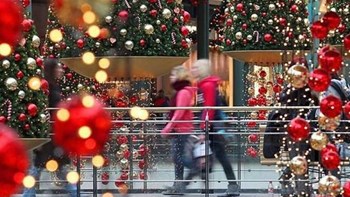 Εορταστικό ωράριο: Πώς θα λειτουργήσουν τα καταστήματα την εβδομάδα των Χριστουγέννων