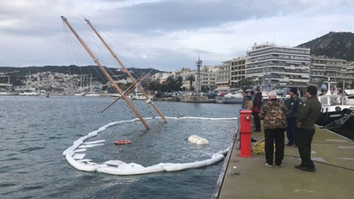 Καβάλα: Βυθίστηκε ιστιοφόρο λόγω των ισχυρών ανέμων – ΦΩΤΟ