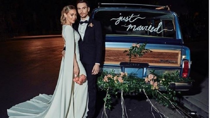 Γνωστή ηθοποιός παντρεύτηκε κρυφά τον αγαπημένο της – ΦΩΤΟ – ΒΙΝΤΕΟ