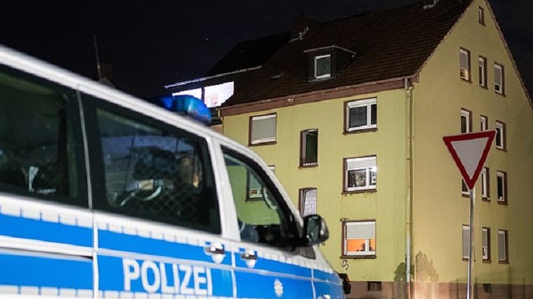 Θρίλερ στη Γερμανία: 15χρονος βρέθηκε κλειδωμένος σε ντουλάπα παιδόφιλου – ΦΩΤΟ