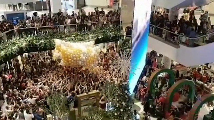 Ποδοπατήθηκαν σε εμπορικό κέντρο για μπαλόνια με δωροεπιταγές – ΦΩΤΟ – BINTEO