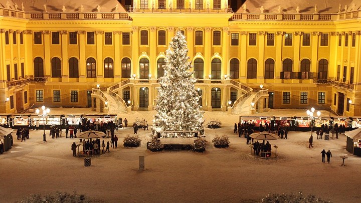 “Βασίλισσα” των Χριστουγέννων η Βιέννη