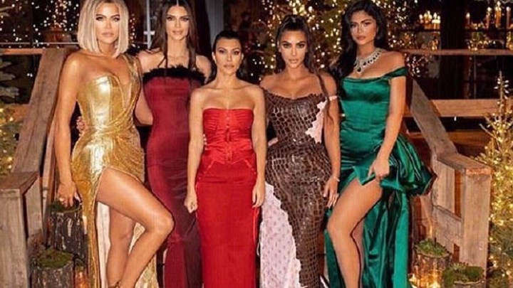 Σπάνια οικογενειακή φωτογραφία με τις Καρντάσιαν και τις Τζένερ – ΦΩΤΟ