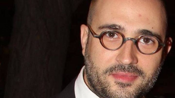 Μπογδάνος: Τα γενέθλια και η τούρτα με “άρωμα” Βουλής και Ελλάδας – ΦΩΤΟ