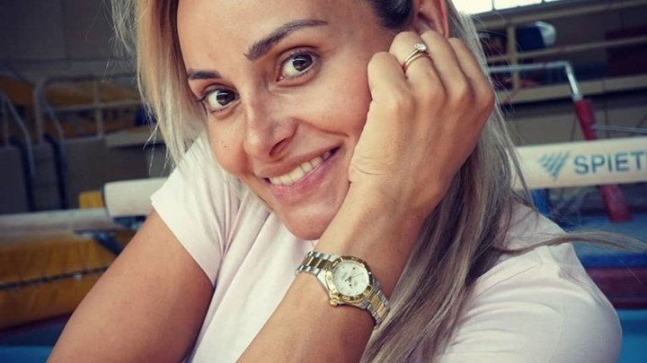 Μιλλούση: Η κόρη της ακολουθεί τα χνάρια της και ανέβηκε στη δοκό – ΦΩΤΟ