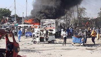 Σομαλία: Στους 100 οι νεκροί από την έκρηξη παγιδευμένου οχήματος