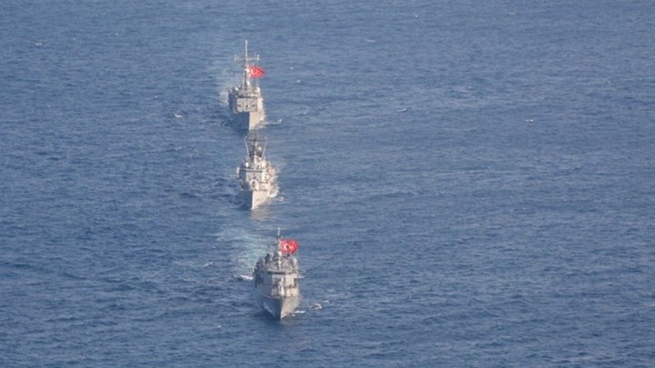 Γενί Σαφάκ: Ανησυχία στην Ελλάδα από τις δύο τουρκικές φρεγάτες στην Αλγερία