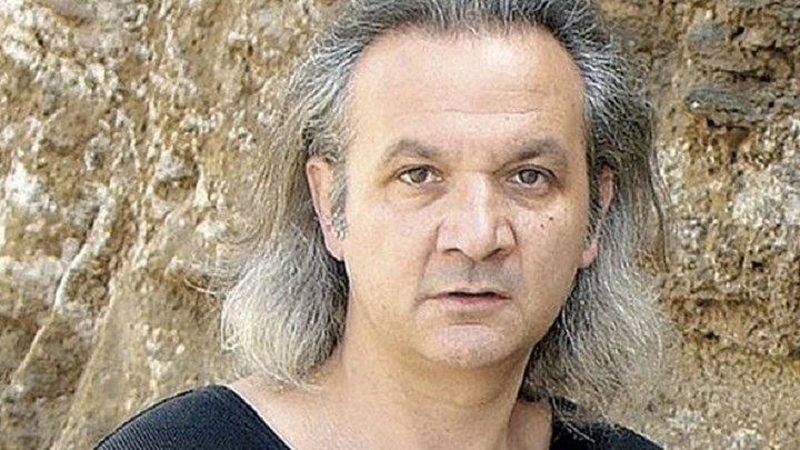 Θάνος Μικρούτσικος: Το «αντίο» του Χρήστου Θηβαίου στον πρώην πεθερό του – ΦΩΤΟ