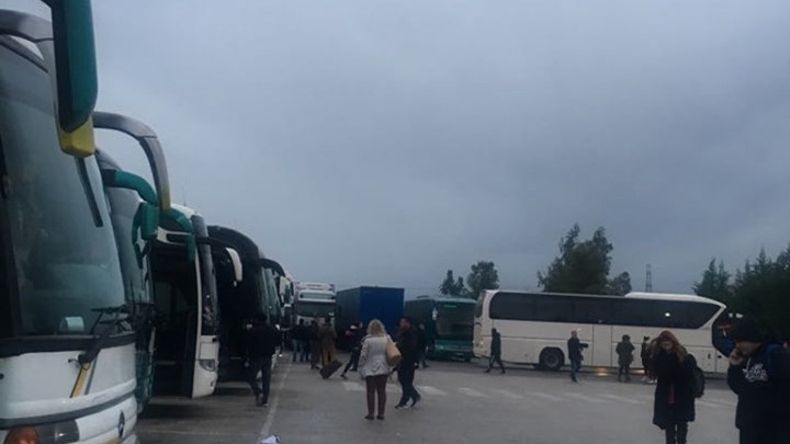 Ζηνοβία: Ταλαιπωρία για εκατοντάδες επιβάτες λεωφορείων των ΚΤΕΛ – ΦΩΤΟ