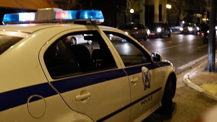 Αθήνα: Άρπαξαν την τσάντα επιχειρηματία  με 8.500 ευρώ από το πορτμπαγκάζ της Πόρσε του