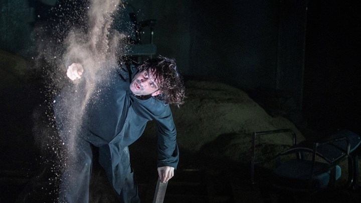 Συναρπαστικός ο «Άμλετ» της Ευαγγελάτου