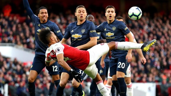 Πρωτοχρονιά με ντέρμπι στην Premier League