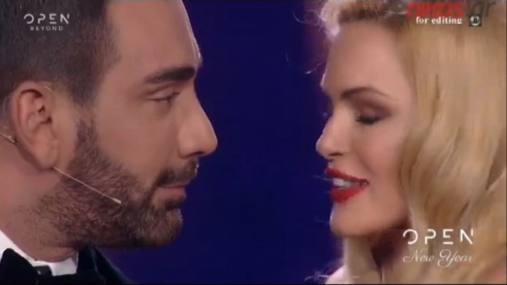 Το ερωτικό ντουέτο Κοκλώνη – Κάβουρα και το φιλί στο στόμα – ΒΙΝΤΕΟ