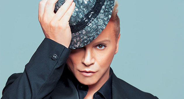 Η εντυπωσιακή μεταμφίεση του Ζαχαράτου σε… Τσιτσιπά – ΦΩΤΟ