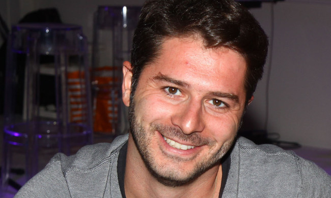 Αλέξανδρος Μπουρδούμης: Αντίο Θάνο Μικρούτσικε