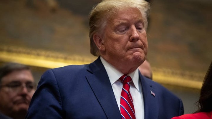 Κατεβάζει τους τόνους ο Τραμπ: Ούτε θέλω, ούτε προβλέπω πόλεμο με το Ιράν