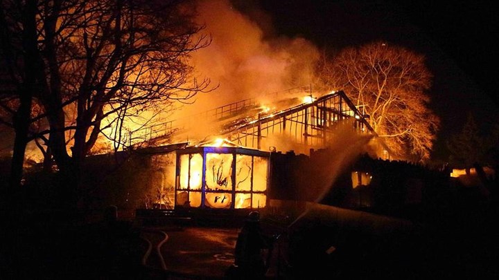 Γερμανία: Δεκάδες μαϊμούδες κάηκαν στο ζωολογικό κήπο του Κρέφελντ – ΒΙΝΤΕΟ