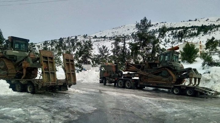 Ο Στρατός στη μάχη κατά της κακοκαιρίας – ΦΩΤΟ