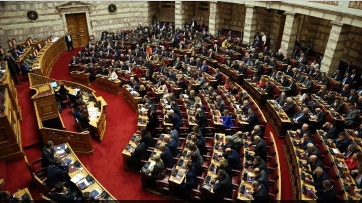 Στη Βουλή η δικογραφία κατά Δραγασάκη, Φλαμπουράρη και Σταθάκη για την υπόθεση της ΔΕΠΑ