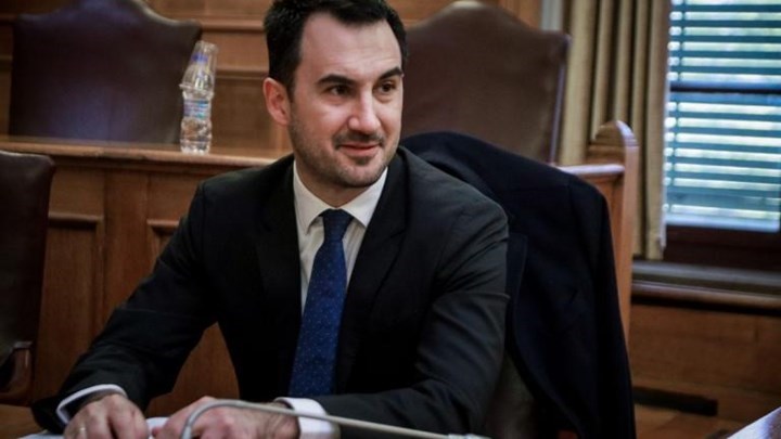 Χαρίτσης: Τα αποτελέσματα των ερευνών στο Κουκάκι εκθέτουν Χρυσοχοΐδη και Μητσοτάκη