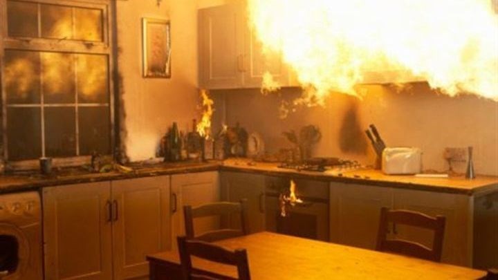 Ρέθυμνο: Πανικός από φωτιά σε διαμέρισμα