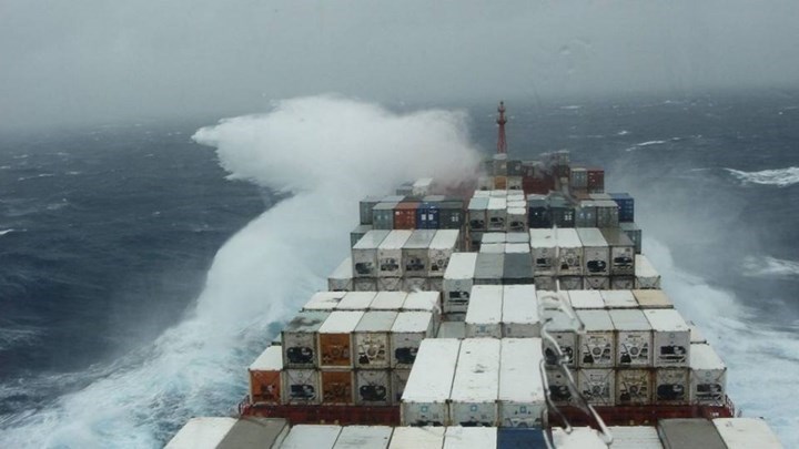 Κάλυμνος: Ακυβέρνητο φορτηγό πλοίο πλέει μεταξύ Καλύμνου και Αστυπάλαιας
