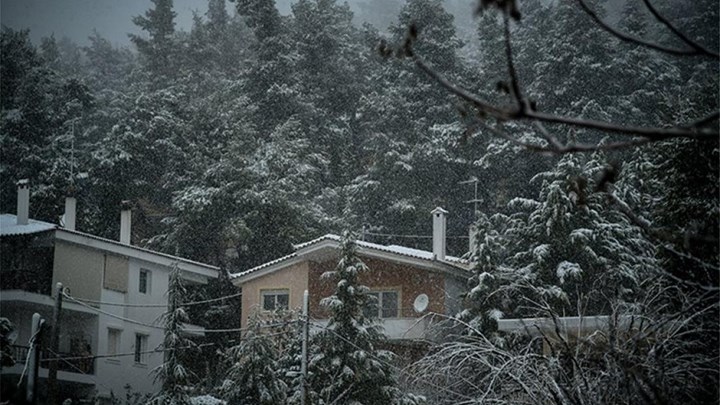Ηφαιστίων: Συνεχίζονται οι εργασίες αποκατάστασης του ρεύματος – Πού υπάρχουν προβλήματα